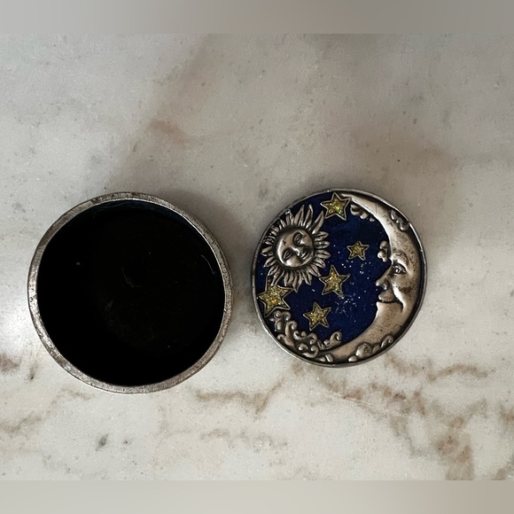 Round Pewter Lidded Trinket/Jewelry/Ring Box (Stars/Moon/Sun on Blue Enamel) - Picture 4 of 8